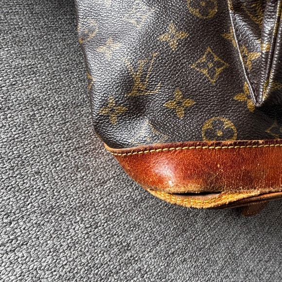 Louis Vuitton Monogram Montsouris GM Backpack – Vintage - Picture 7 of 9
